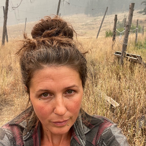 Meet your Posher, Jaylene - Picture 1 of 1